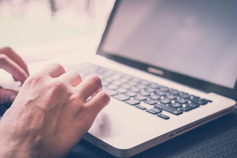 Laudo médico online em um dispositivo digital